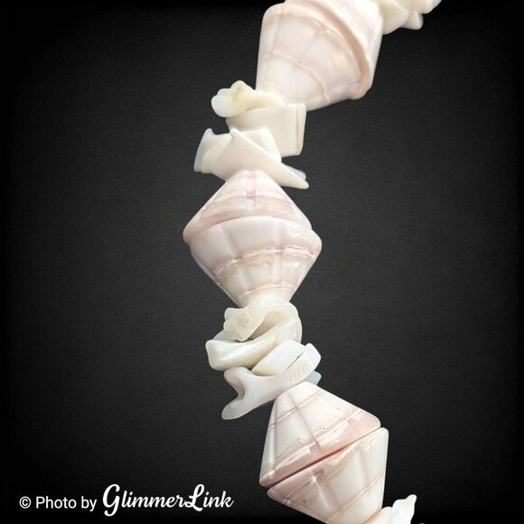 Vintage Chunky Cone & Chip Shell Natural Handmade Beaded 19" Necklace - Picture 7 of 11